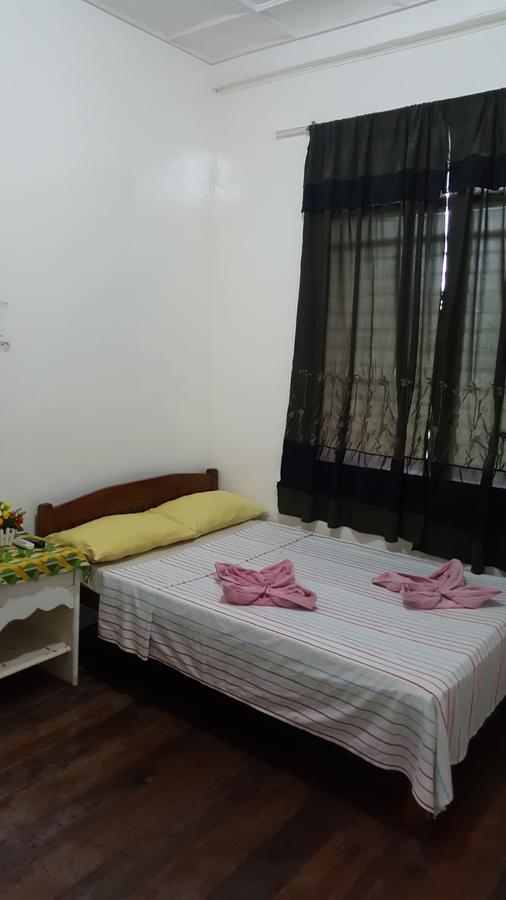 Newport Oak Pension Inn Tagbilaran Eksteriør billede